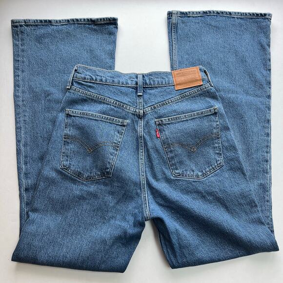 Levi’s 70s High Flare Jean - Picture 6 of 9